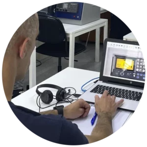 Curso PNV, prácticas de radiocomunicaciones en el Port Olímpic de Barcelona.
