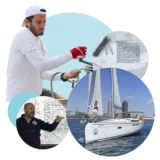 Alumne fent pràctiques del curs Patró de iot entre setmana a Escola Port Barcelona